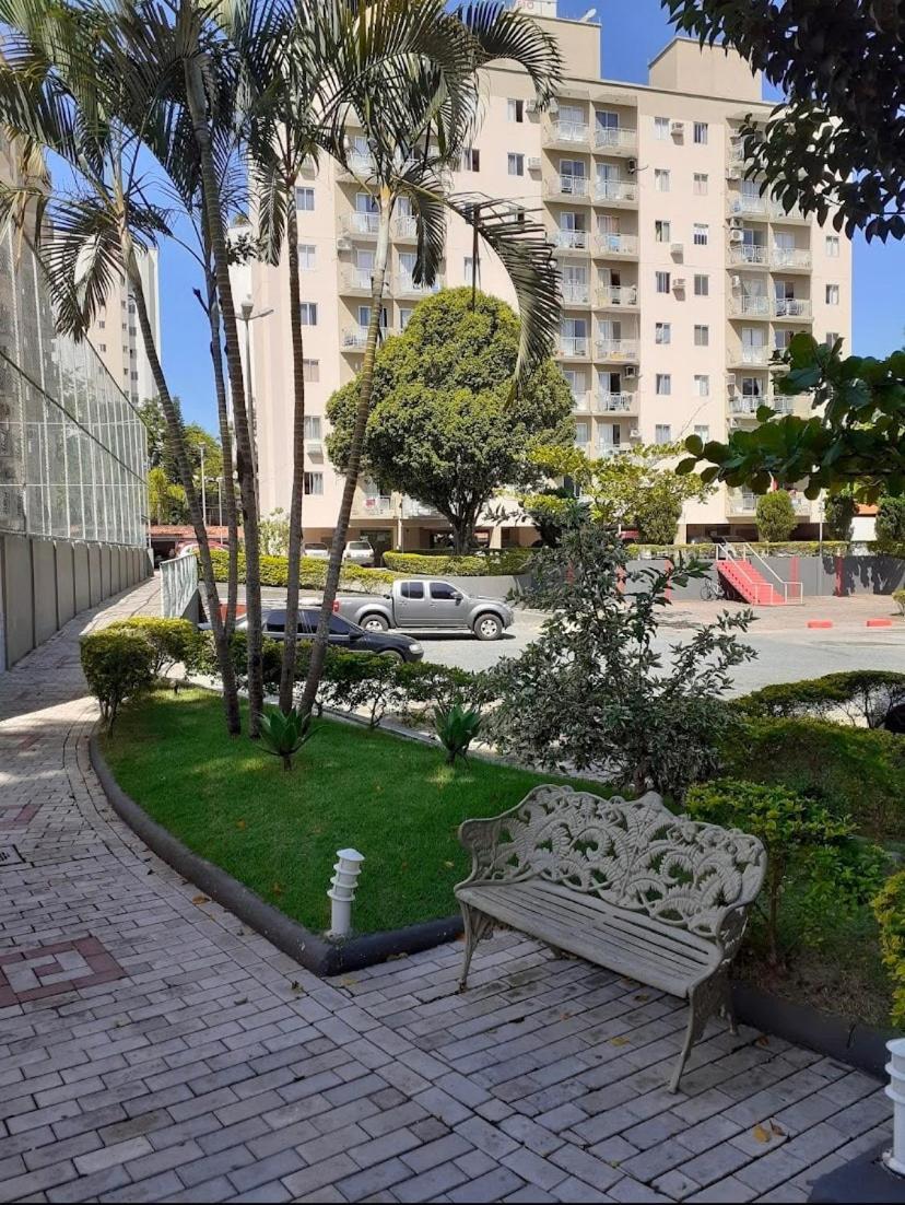 Apto Bem Localizado E Proximo Roda Gigante Em Bc! Apartamento *